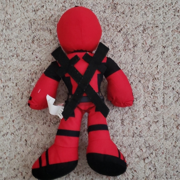Marvel Deadpool - Picture 2 of 3